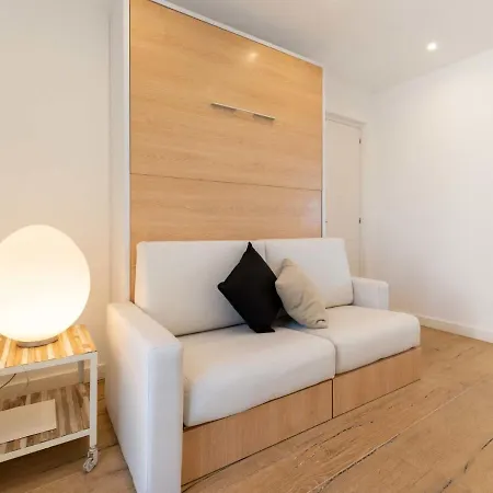 Pitagoras By Interhome * Roses