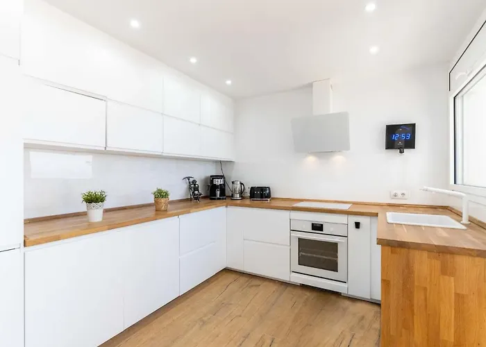 Pitagoras By Interhome *